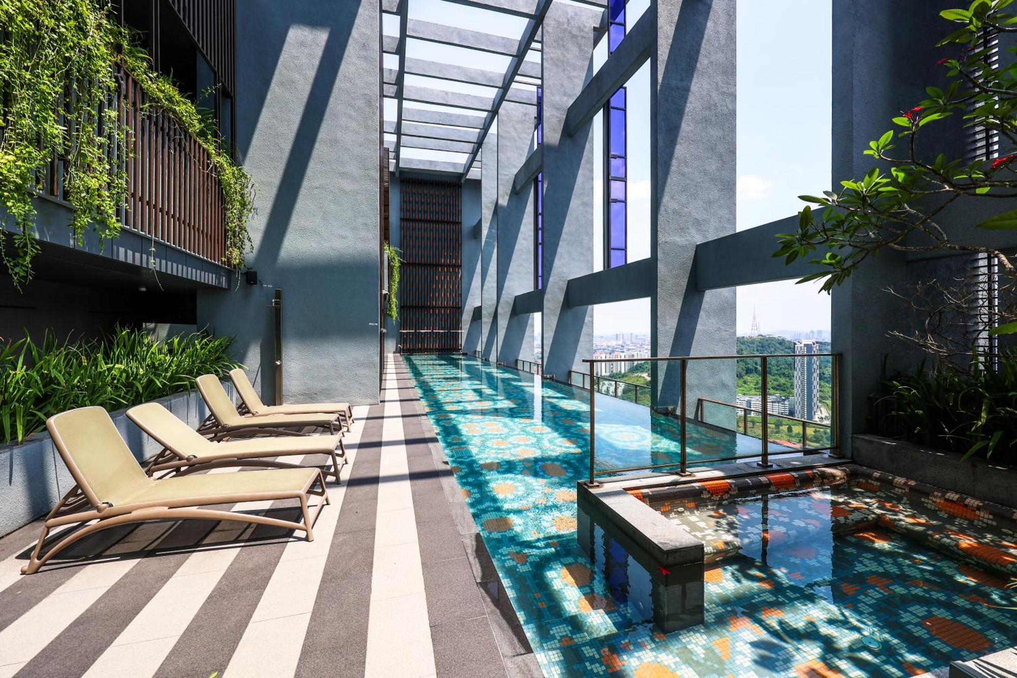 クアラルンプールMillerz Square By Mykeyアパートメント エクステリア 写真 Sky Pool