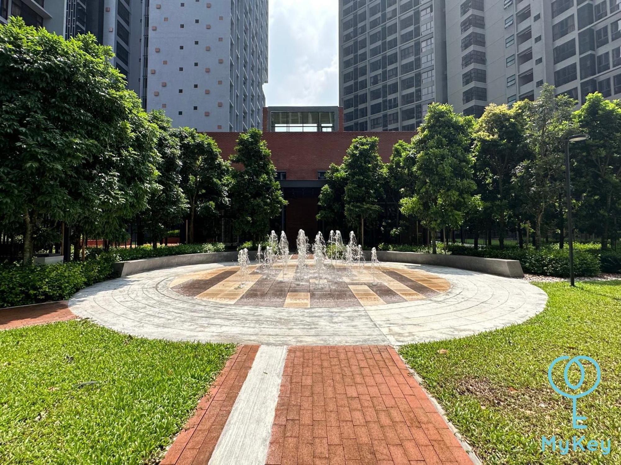 クアラルンプールMillerz Square By Mykeyアパートメント エクステリア 写真 Fountain at the entrance of the station
